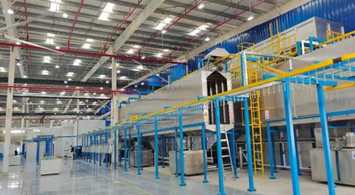 Línea automática de recubrimiento por pulverización de polvo para BYD